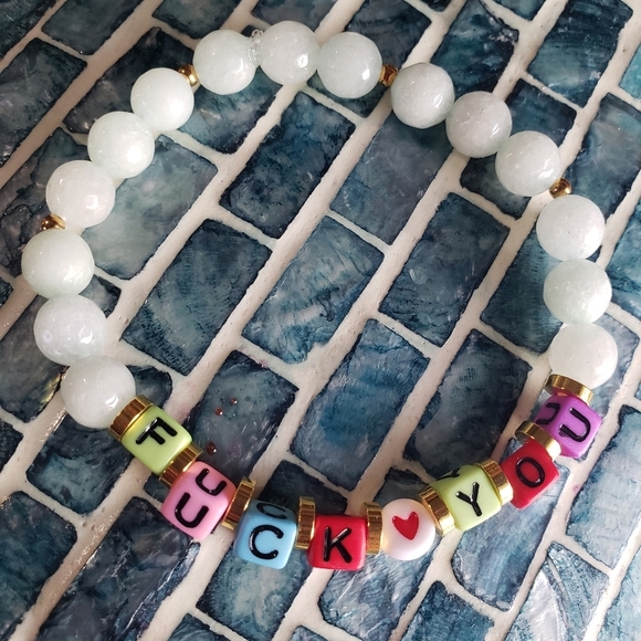 NWT JADE QUARTZ FRIENDS BRACELETS HEALING CRYSTALS GIFT FOR HER Inappropriate - Picture 4 of 7